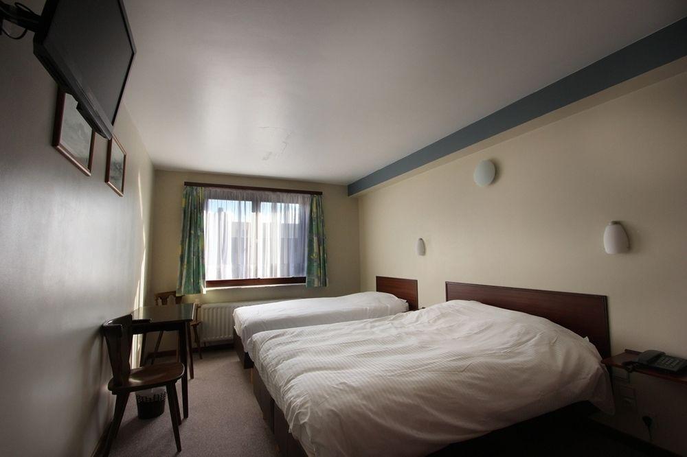 Hotel Uilenspiegel Nieuwpoort Bagian luar foto