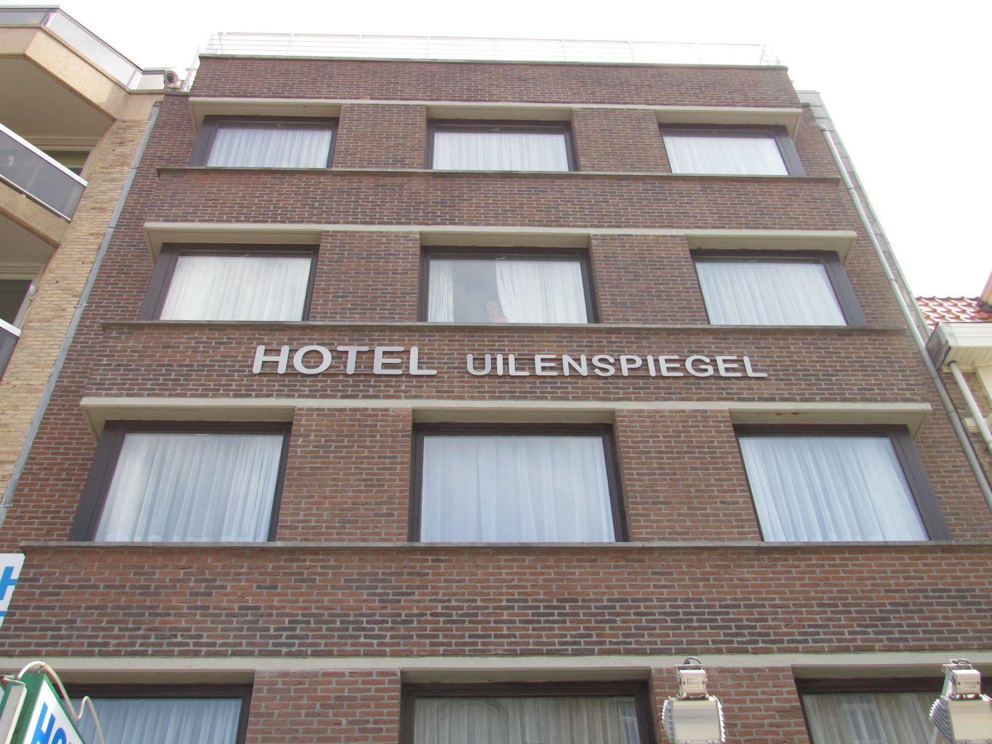 Hotel Uilenspiegel Nieuwpoort Bagian luar foto